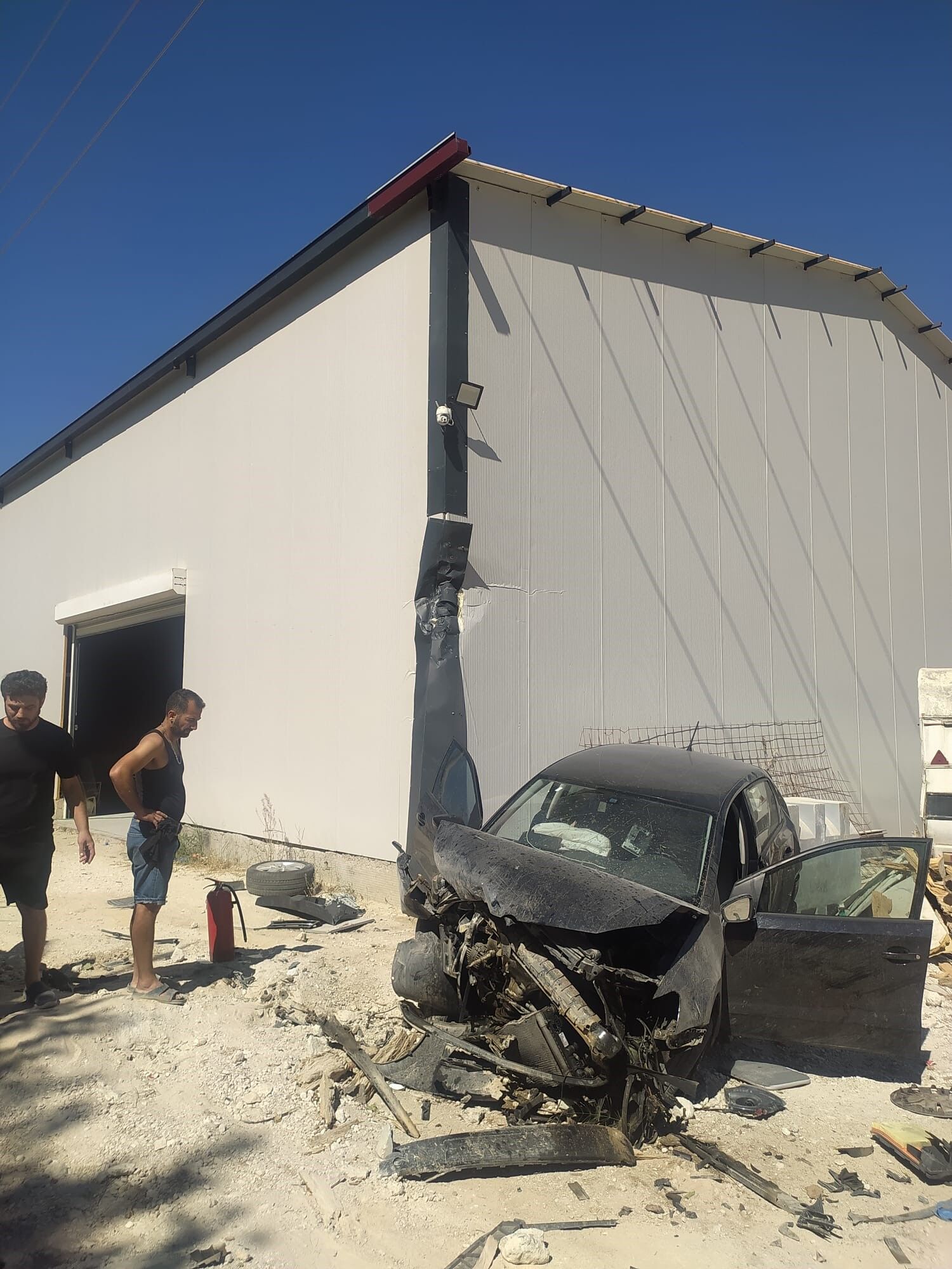 Söke Kuşadası Karayolu’nda Trafik Kazası, Yaralılar Var (2)