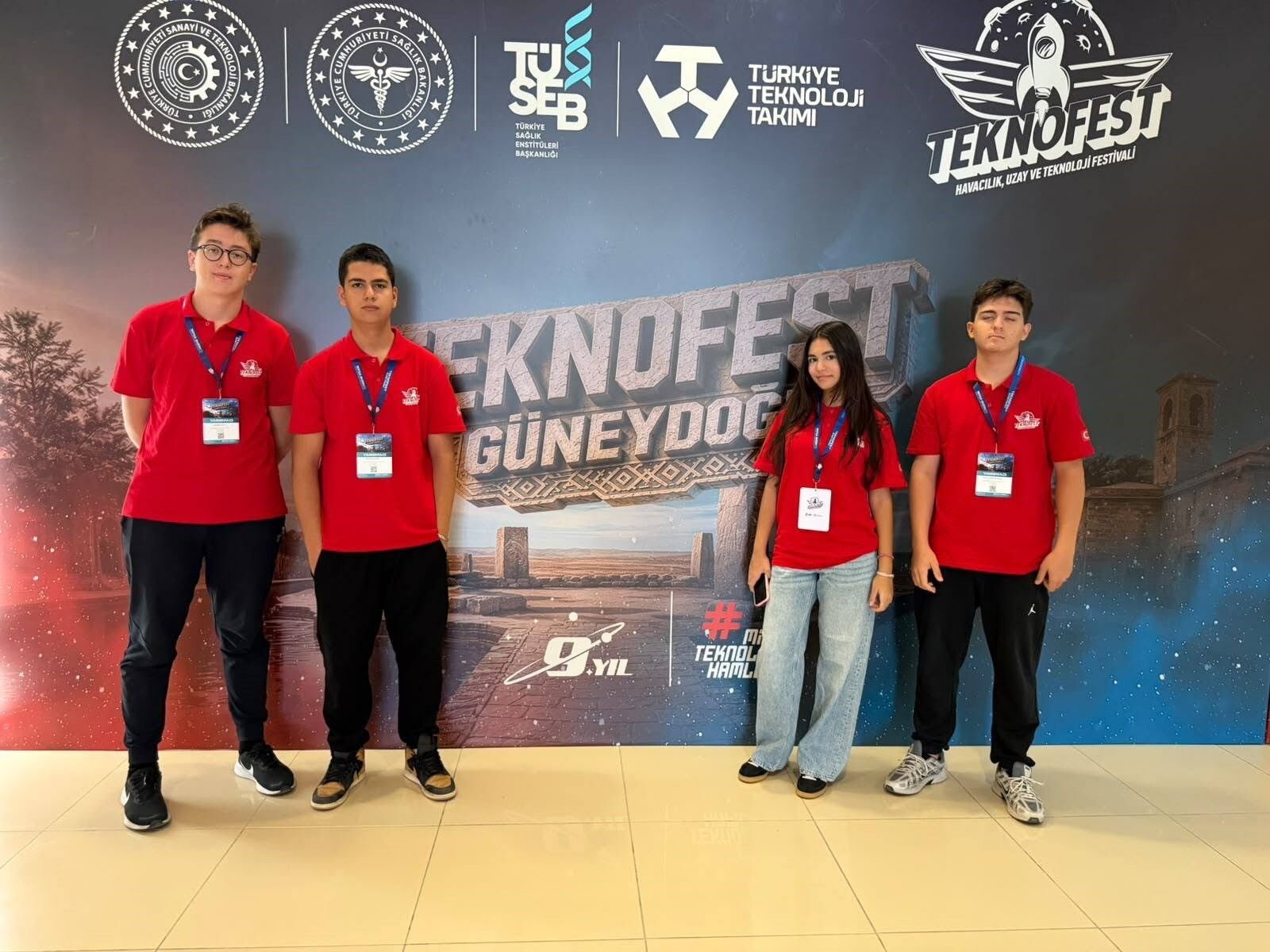 Aydınlı öğrenciler 4 bin takımı geride bırakıp TEKNOFEST finaline kaldı