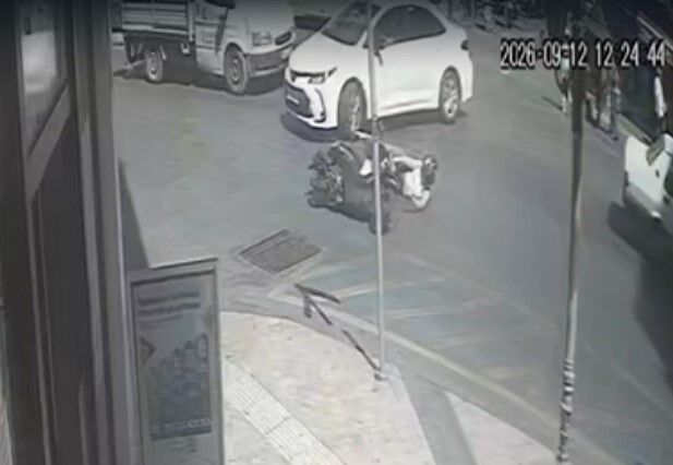 Aydın Efeler’de Otomobil Ile Motosiklet Çarpıştı (2)-1