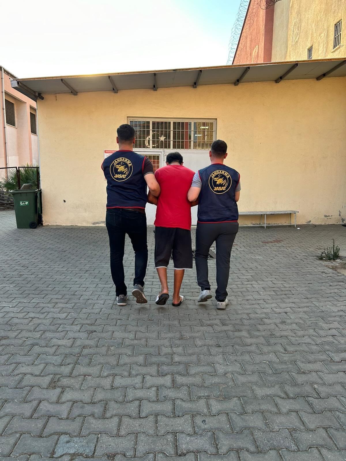 Aydın'da Aranıyordu, İzmir'de Yakalandı (2)