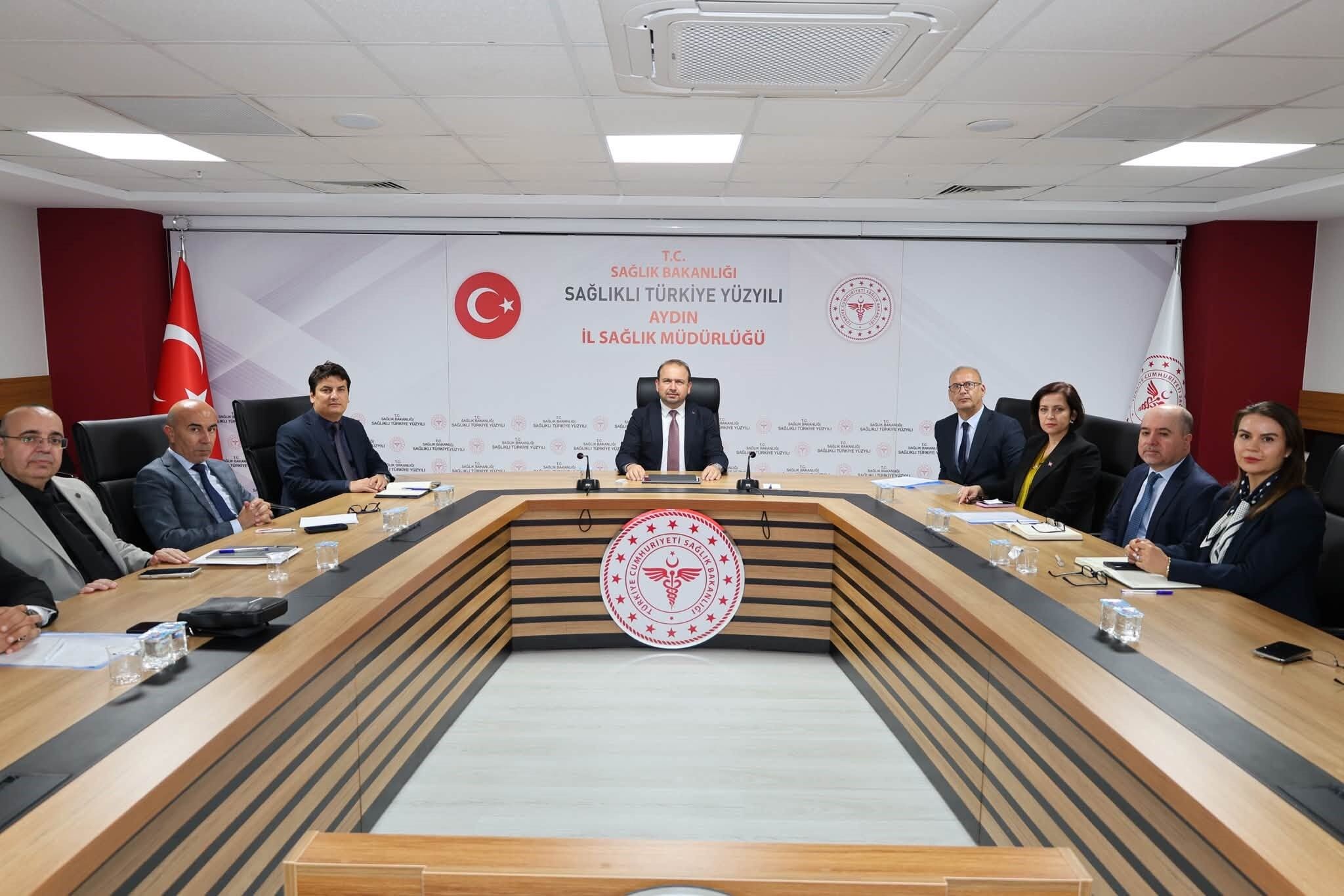 Aydın’da Devlet Hastaneleriyle Ilgili Toplantı (1)