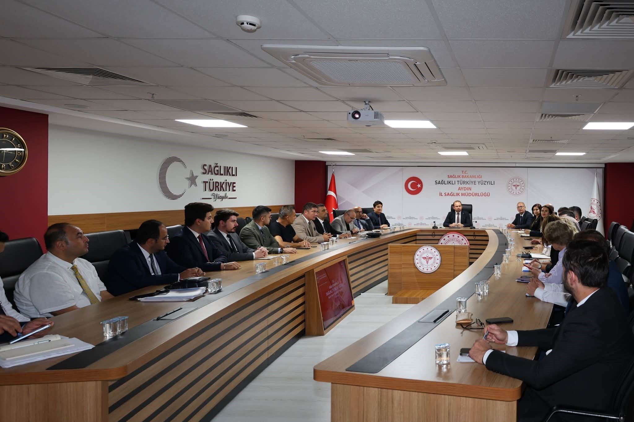 Aydın’da Devlet Hastaneleriyle Ilgili Toplantı (4)
