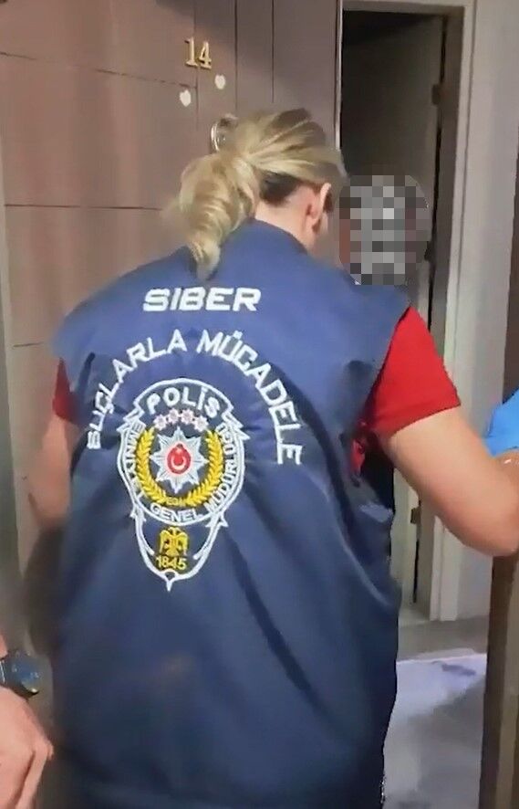 Aydın’da Yakalandılar.. Milyarlık Para Trafiği Tespit Edildi (2)