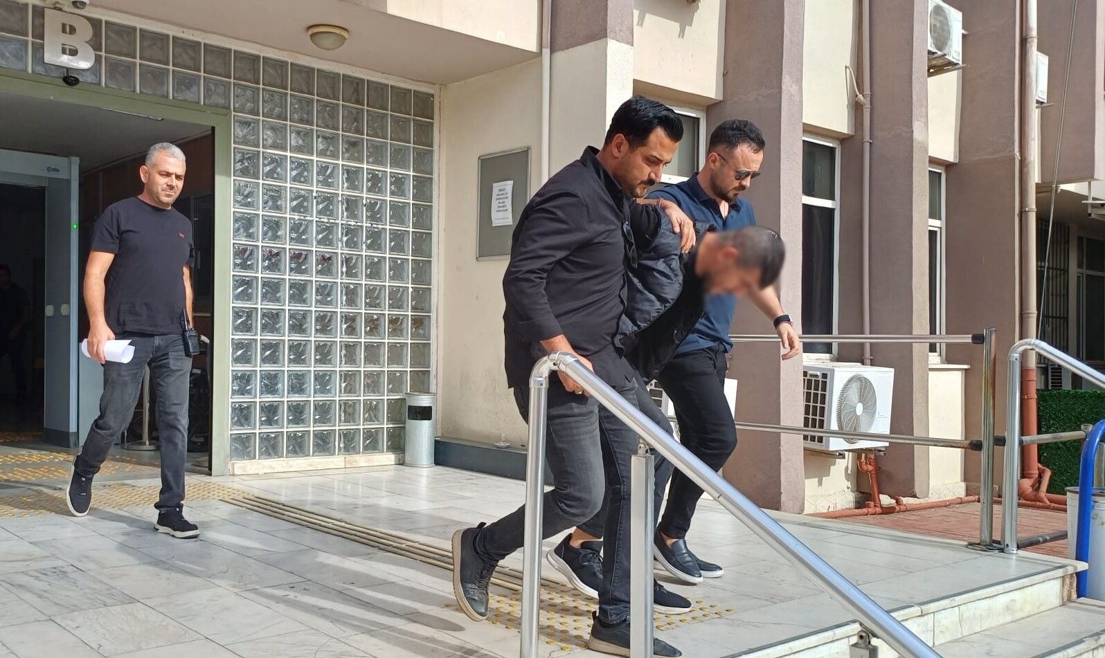 Aydın’da Yangın Çıkartan Şüpheli Tutuklandı (4)