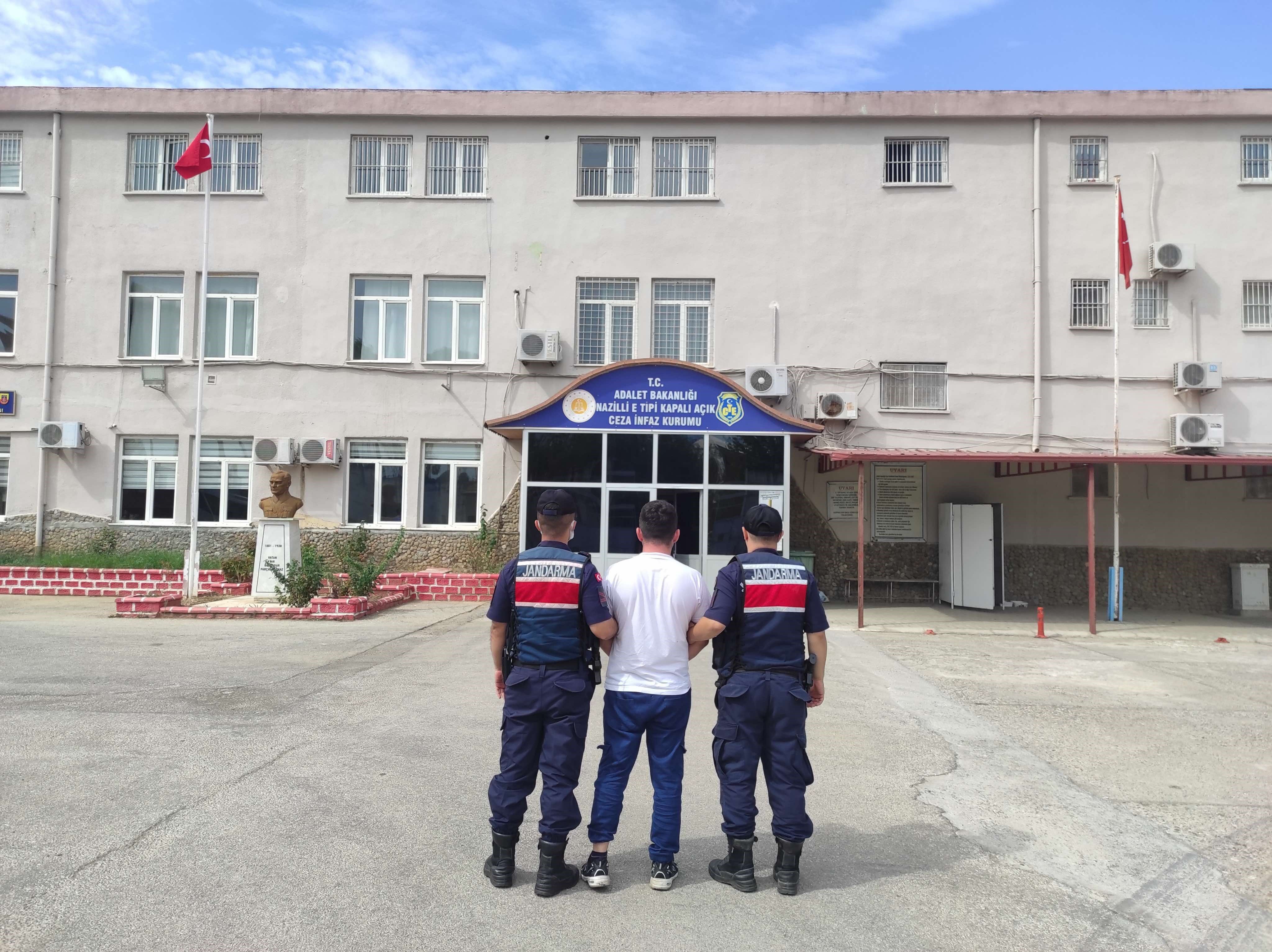 Nazilli’de 17 yıl hapis cezasıyla aranan hükümlü yakalandı