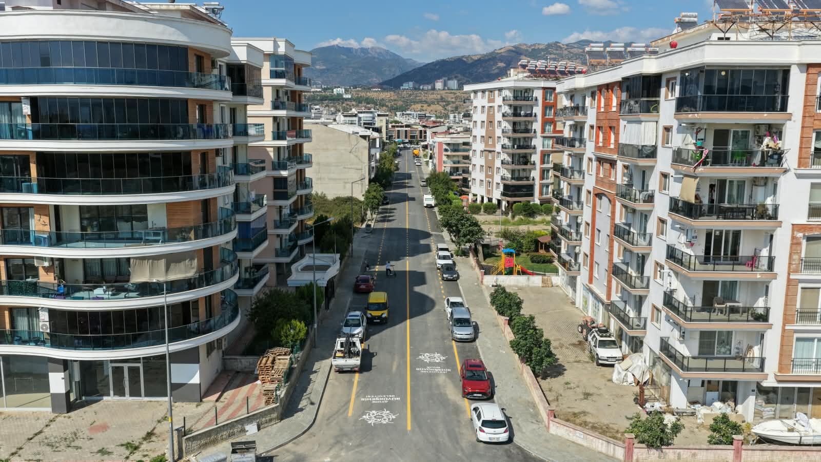 Çerçioğlu Hizmet Yağmuruna Devam Ediyor Bir Cadde Daha Tamamlandı (4)